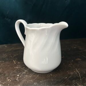 Yorkshire by Wallace Heritage Japan White Porcelain Creamer